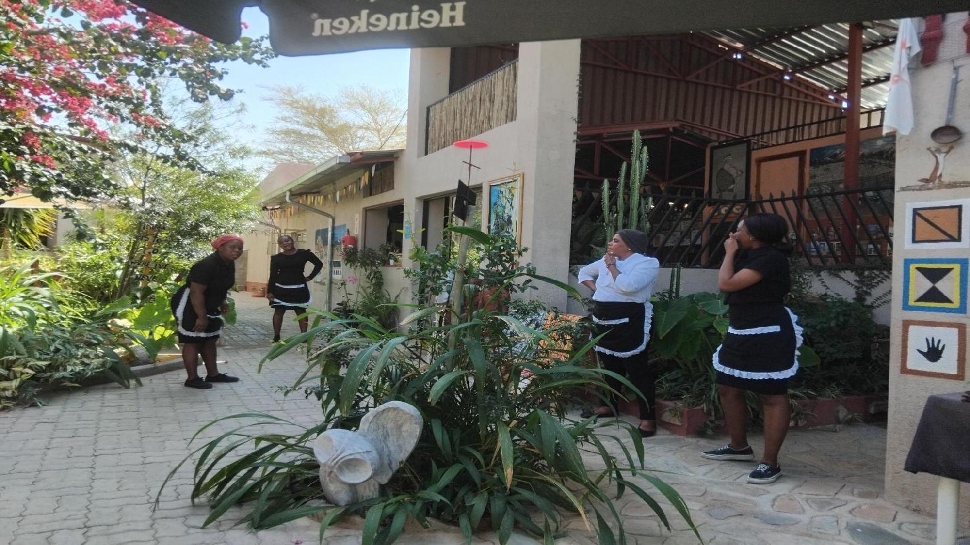 The Farmhouse Boutique Guesthouse And Beergarden Cc Outjo Bagian luar foto